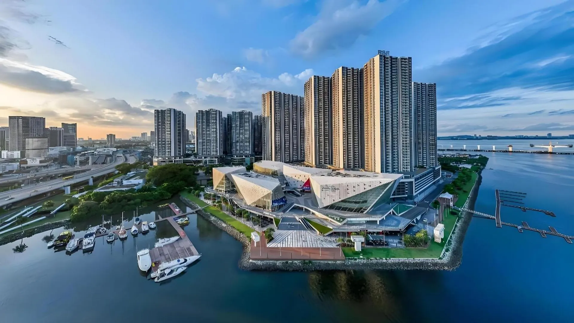 R&F Princess Cove Seine Region By Fuju With Seaview At Jb City Centre#Adjacent To Singapore#5 Mins Walk To Clq#Self Check-In#Free Parking contacts